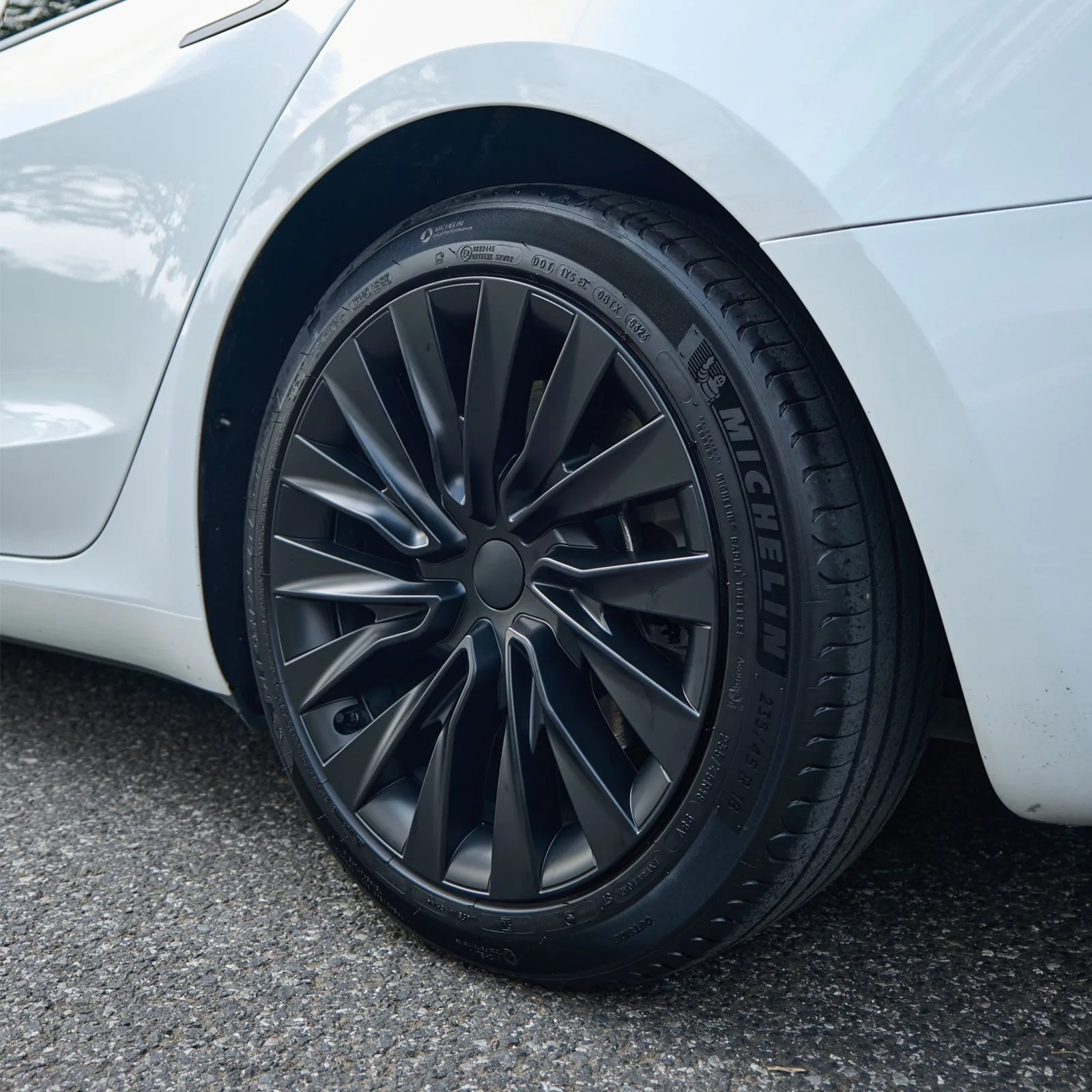 18'' X Style Rim Protector Hub Cap (2023-2025) For Tesla Model 3 Highland