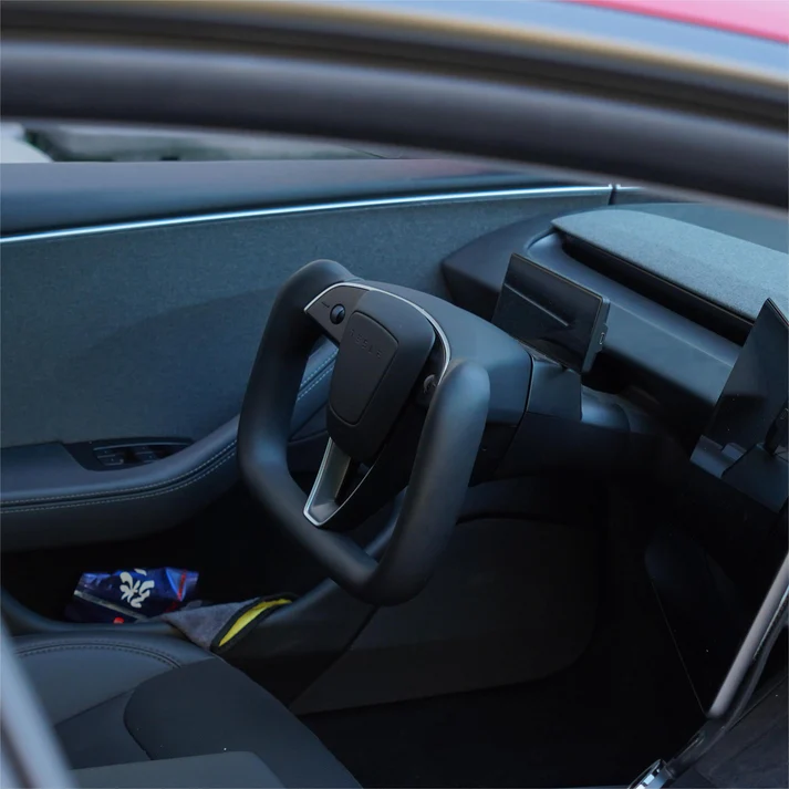 Model 3 Highland / Model Y Juniper Yoke Plaid Steering Wheel