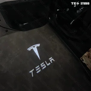 TeslaCybertruckProjectionLightsCybertruckWelcomePuddleLightsTesstudio_4-1